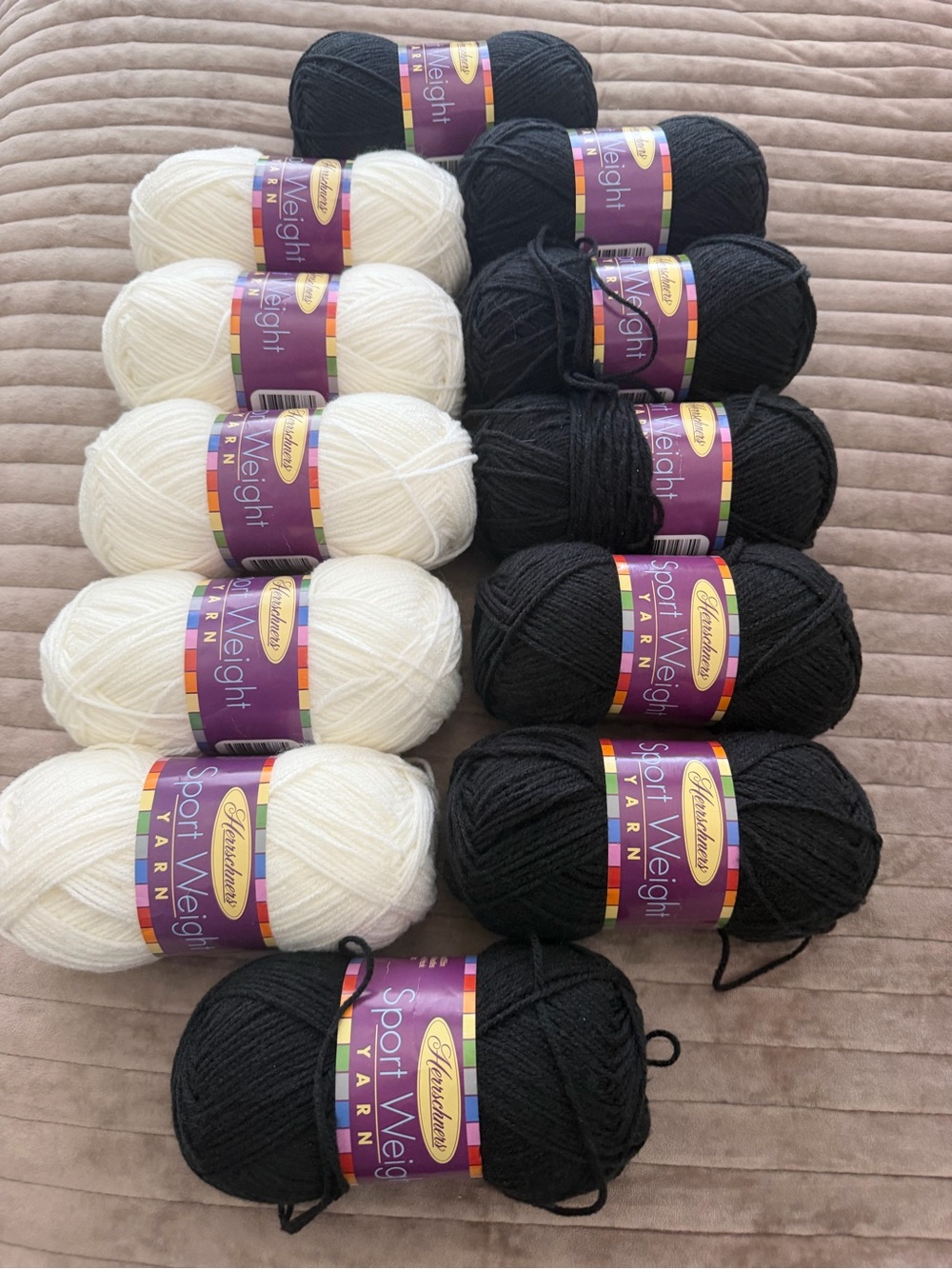 Mainstays Black & White Sport Weight Yarn Multipack